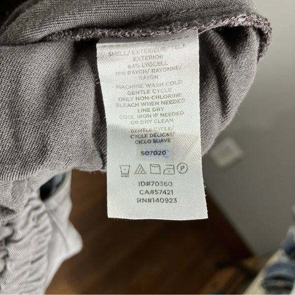 Loft outlet lounge jumpsuit 3/4 length sleeves gray size medium - Picture 9 of 9